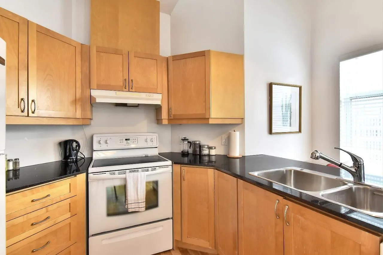 Apartment Place-Des-Arts Suites Montreal