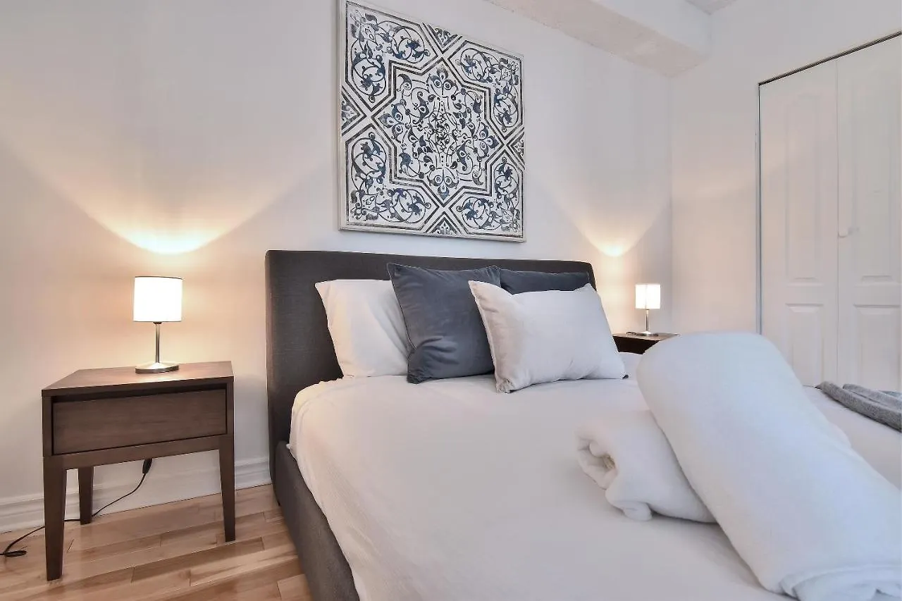 Apartment Place-Des-Arts Suites Montreal