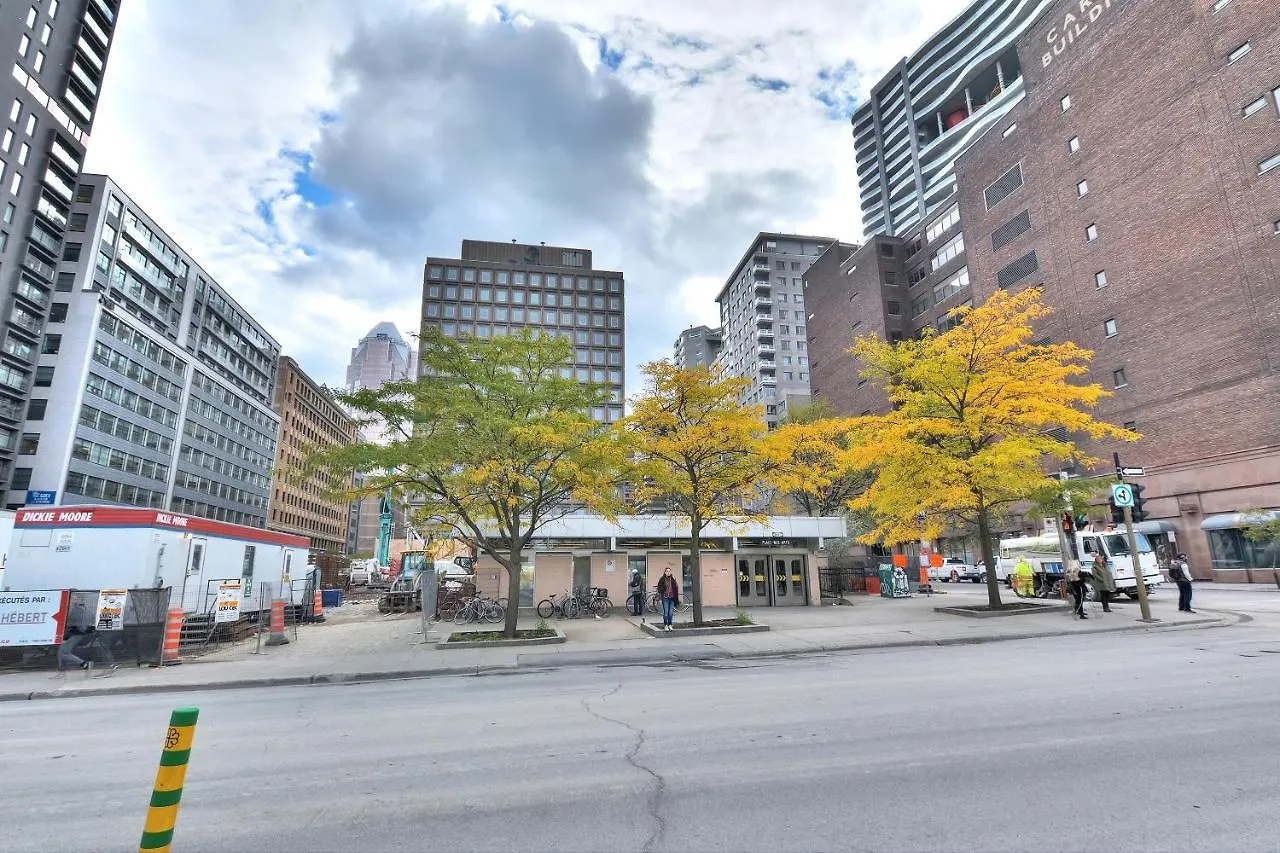 Apartment Place-Des-Arts Suites Montreal