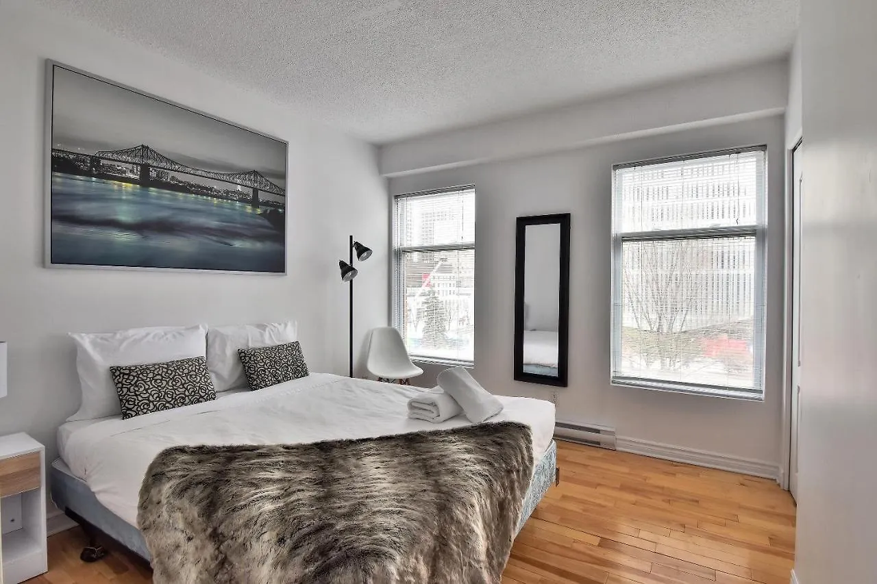 Place-Des-Arts Suites Montreal Apartment