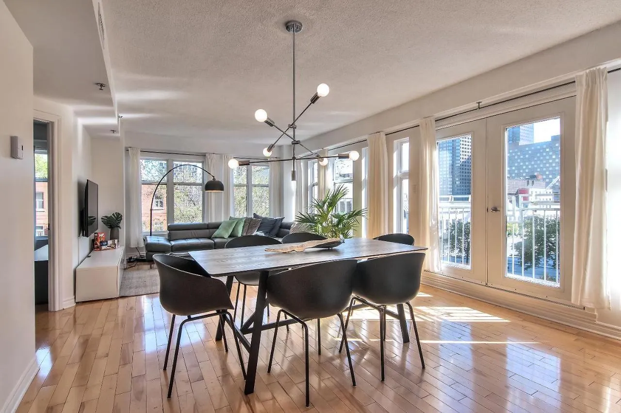 Place-Des-Arts Suites Montreal 0*,  Canada